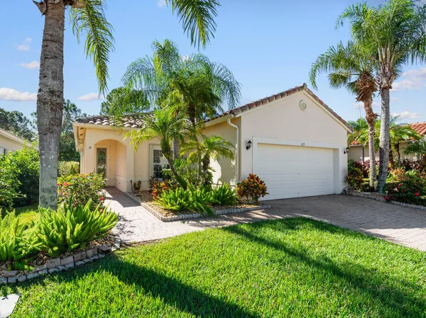 319 NW Treeline Trace, Port St Lucie, FL 34986