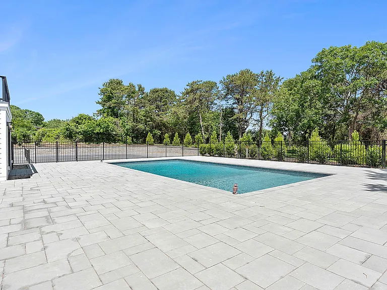 47 Hilltop Rd — Photo 26
