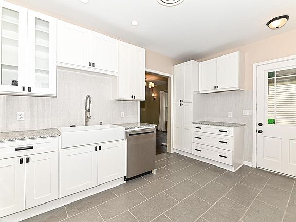 4th image of 1212 Highland AVENUE
