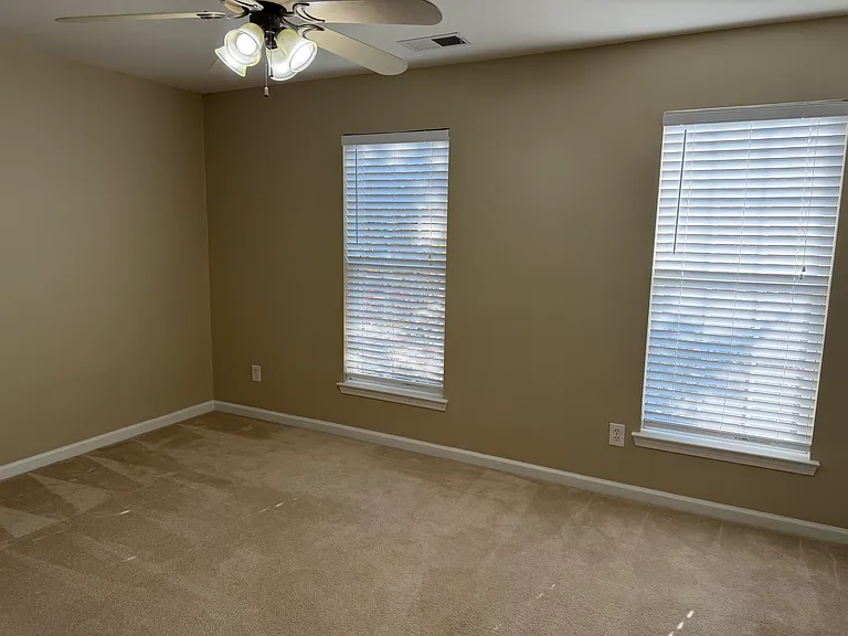 128 Autumn Falls Dr — Photo 44