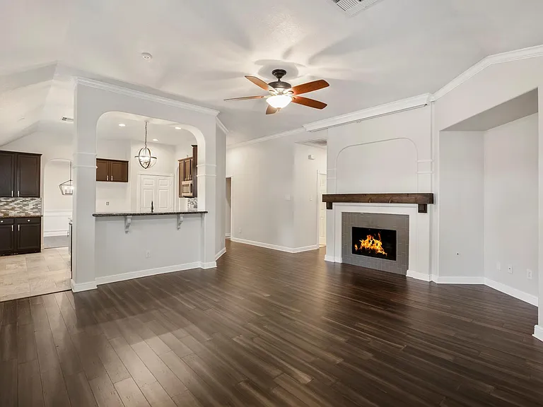 5802 Sawyer Bend Ln — Photo 16