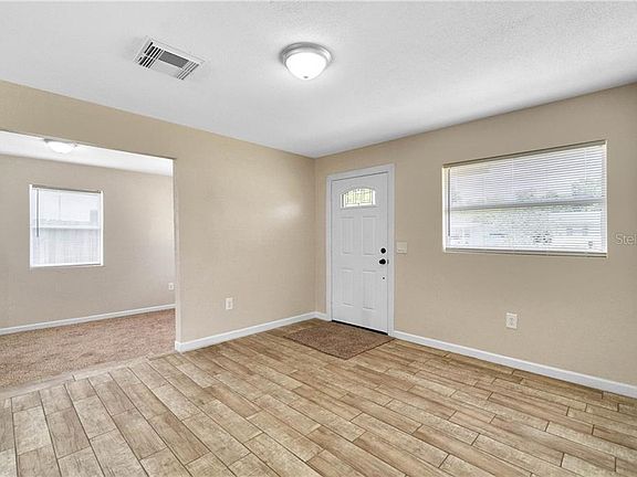 5th image of 530 Katherine Ave