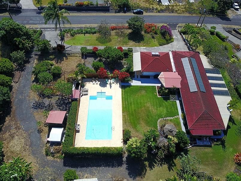 Birds eye view of the property
