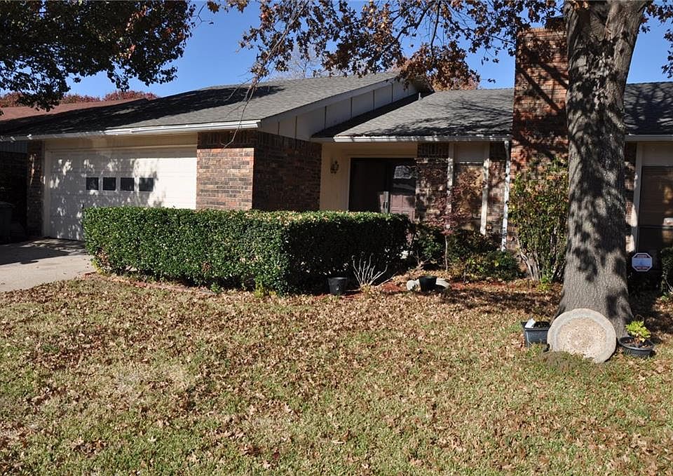 1st image of 4120 Yellowleaf Dr