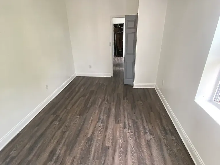731 Reservoir St #3 — Photo 8