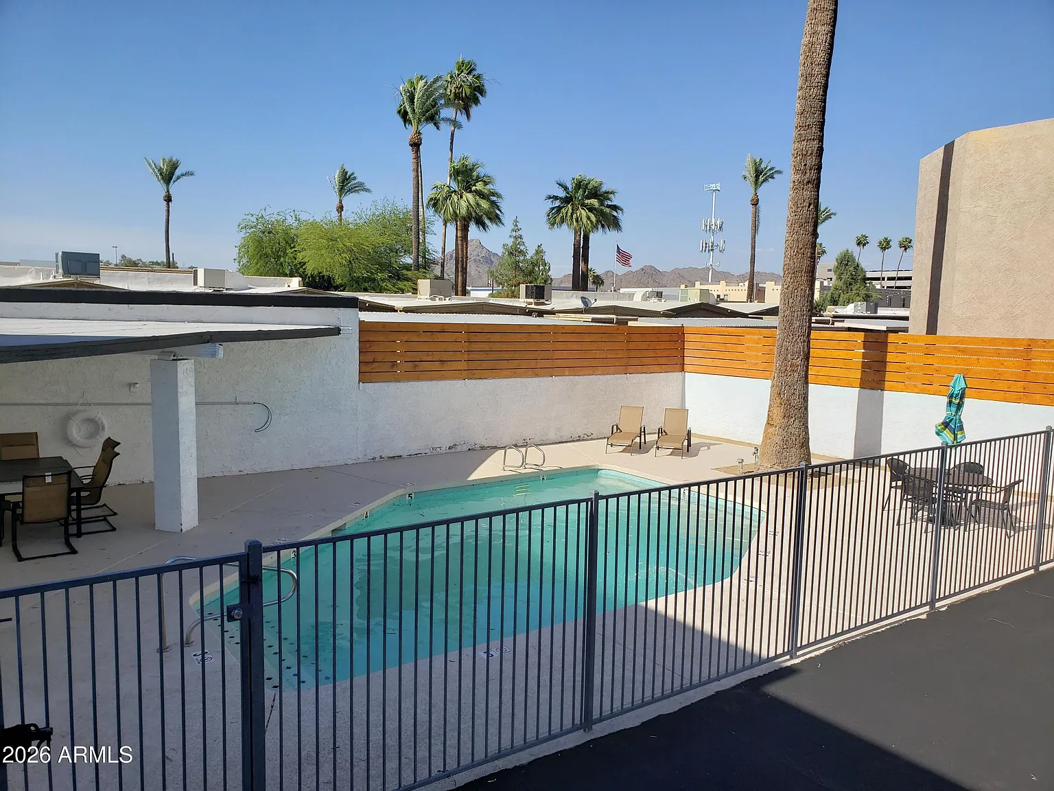 1 bed, 1.0 bath, 630 sqft, $999 — Photo 1
