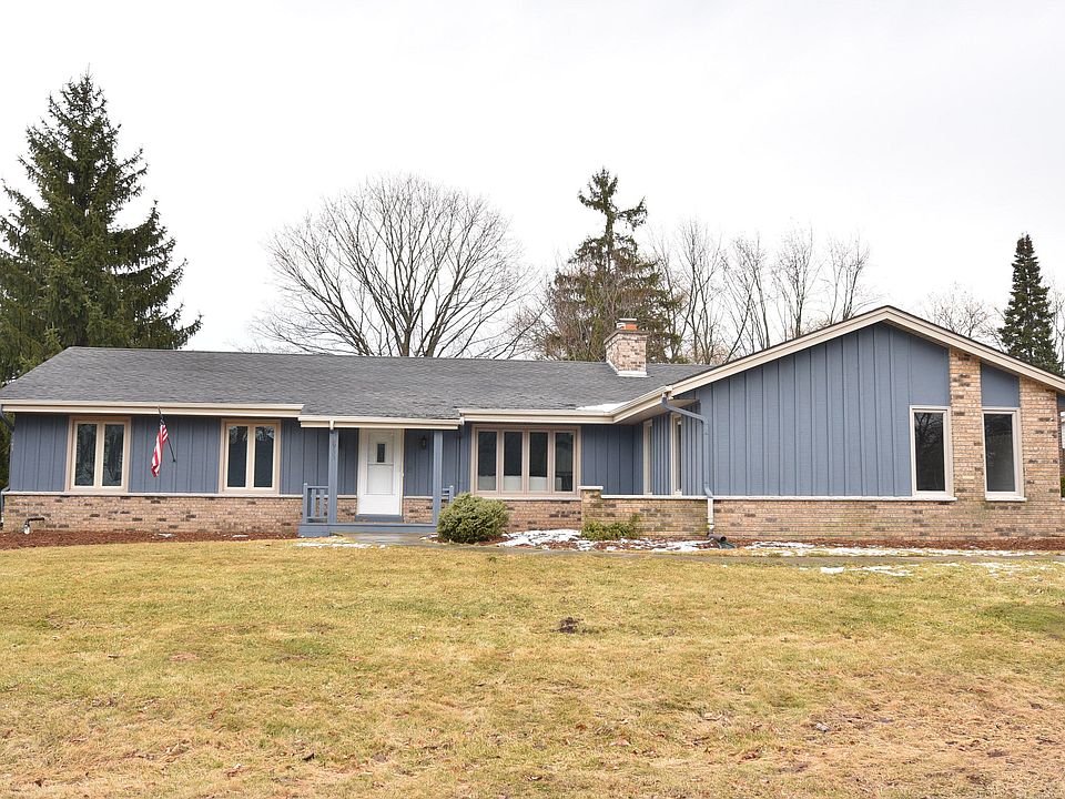 1st image of 2933 W Woodland Ct