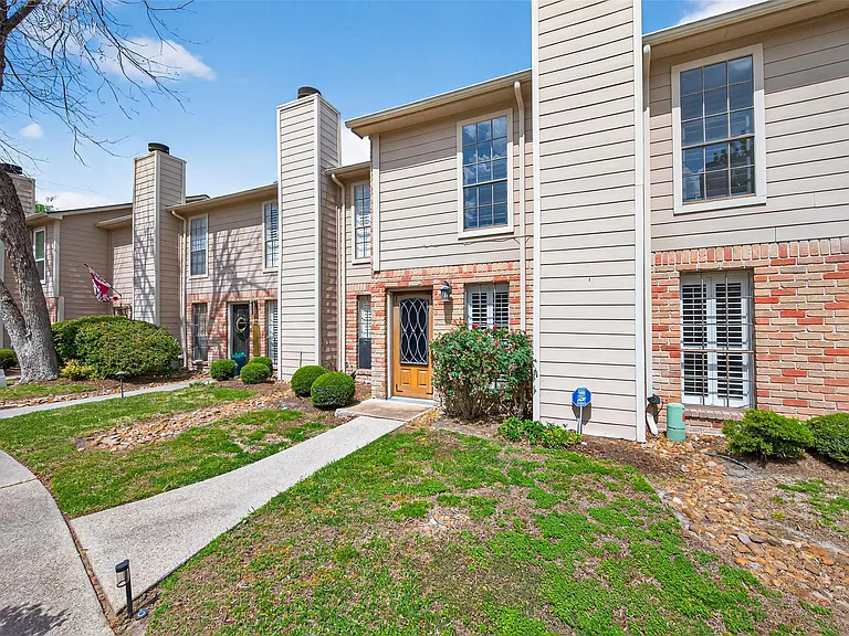 6700 Richardson Rd #305 — Photo 4