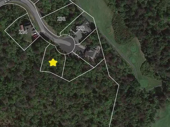 206 Arbutus Ct, Pocono Summit, PA 18346