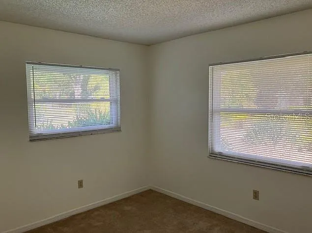 503 Chancellar Dr — Photo 17
