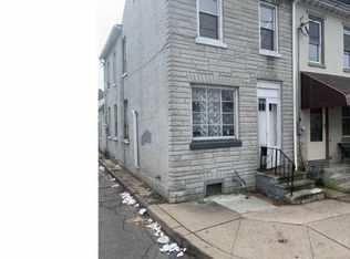 1124 Buttonwood St, Reading, PA 19604