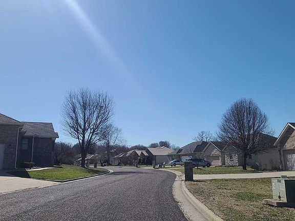 5th image of 213 Miller Way