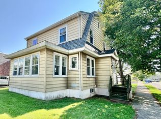 176 2nd Ave, West Haven, CT 06516