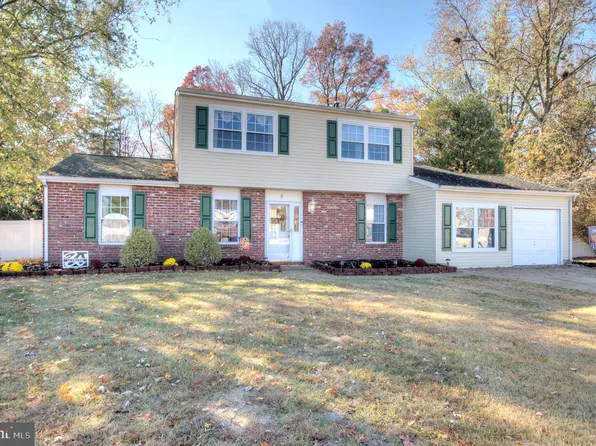 4 Waterford Cir, Sewell, NJ 08080