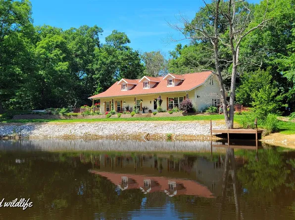 558 NE 601st Rd, Calhoun, MO 65323