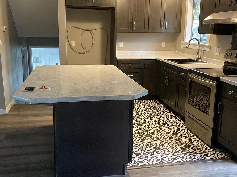 1130 Kenoyer Dr — Photo 3