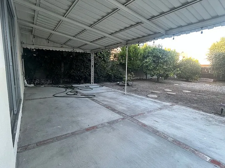 922 S Patton Ave — Photo 26