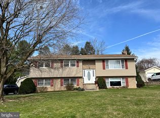 12122 Bayer Dr, Waynesboro, PA 17268