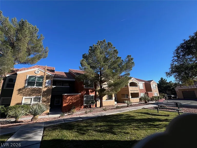 8101 W Flamingo Rd #2002 — Photo 4