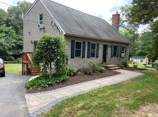 69 New Boston Rd, Dudley, MA 01571