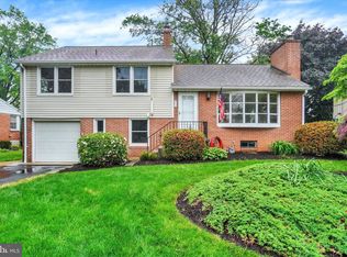 255 Folkstone Way, York, PA