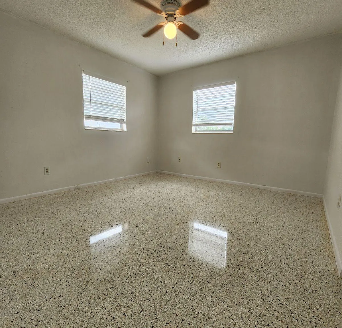 2 bed, 832 sqft, $1,450 — Photo 4