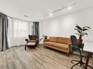 2135 W Barry Ave #B, Chicago, IL 60618