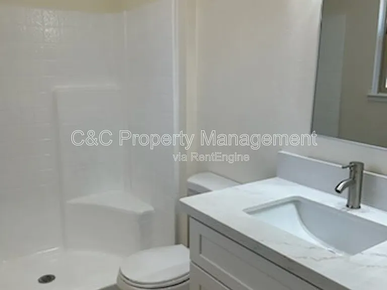 8912 Carvalho Ct — Photo 9