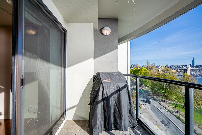 Vancouver Apartment for rent - 2 Bedrooms — photo 15