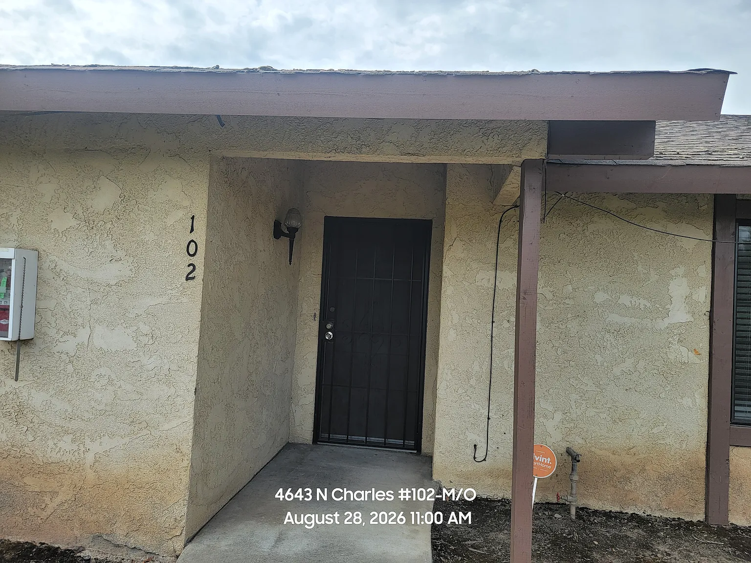 3 bed, 1100 sqft, $2,200 — Photo 1