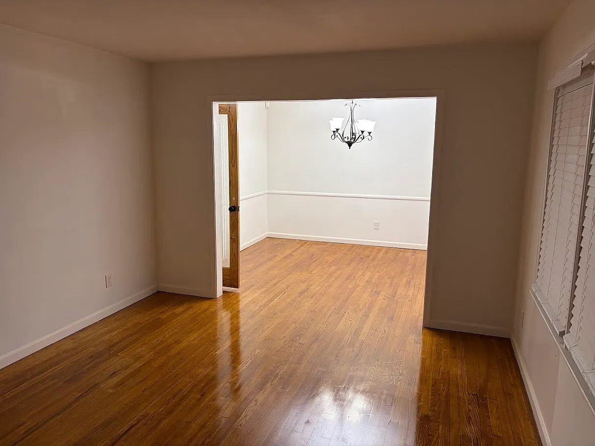 5 bed, 2716 sqft, $925 — Photo 4