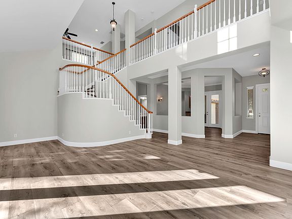 5th image of 16 Pinewood Pl