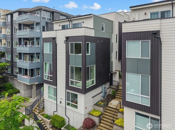 3104 SW Avalon Way #G, Seattle, WA 98126