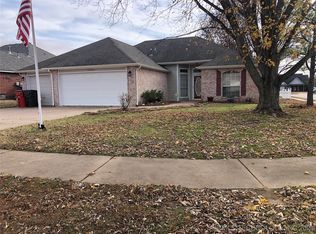 10902 E 95th Pl N, Owasso, OK 74055