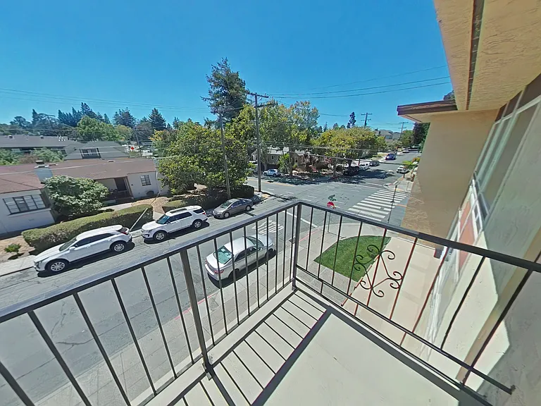342 Highland Ave #301 — Photo 11
