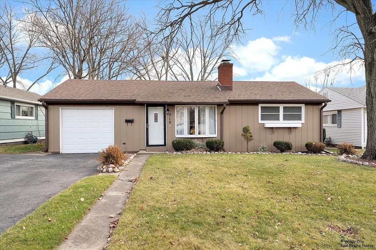 219 N Woodlawn St, Wheaton, IL 60187 Zillow
