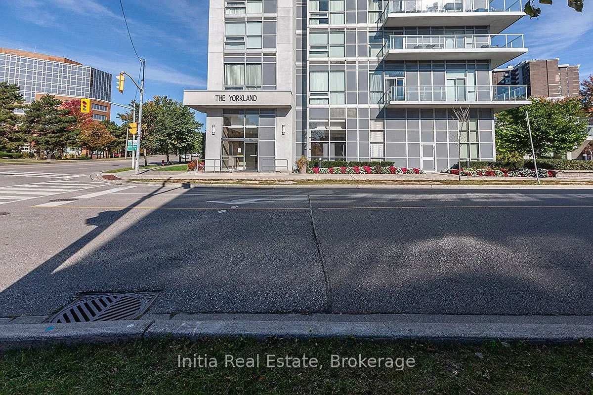 2 bed, $2,950 — Photo 1