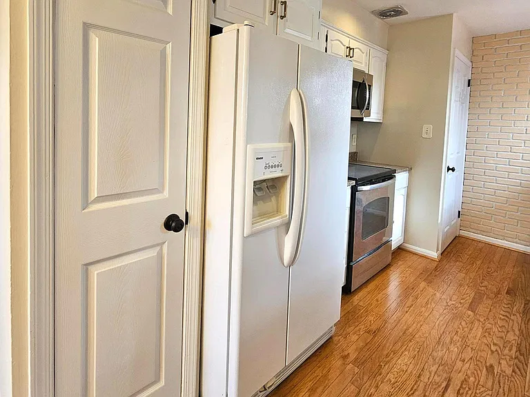 7429 Carol Ln — Photo 11