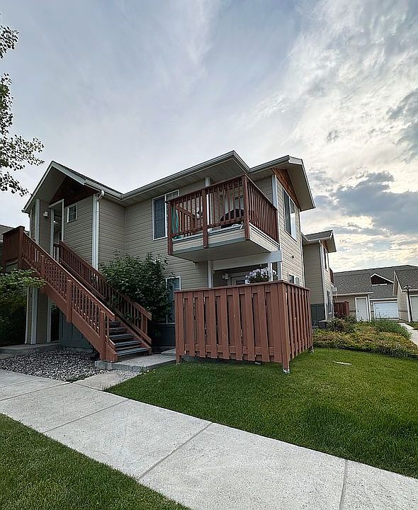 1st image of 825 Forestglen Dr #7A