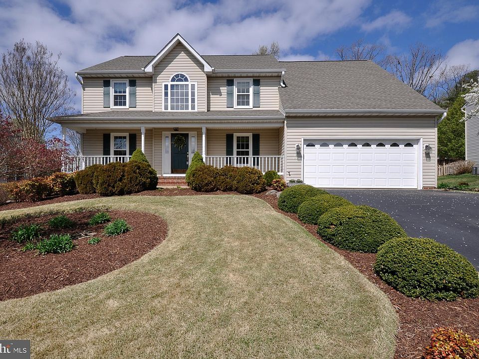 1st image of 4305 Amelia Dr