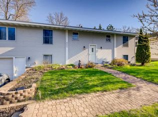 8045 Hemingway Ave S, Cottage Grove, MN 55016