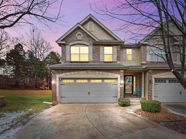 156 Distinction Dr, Lake Saint Louis, MO 63367