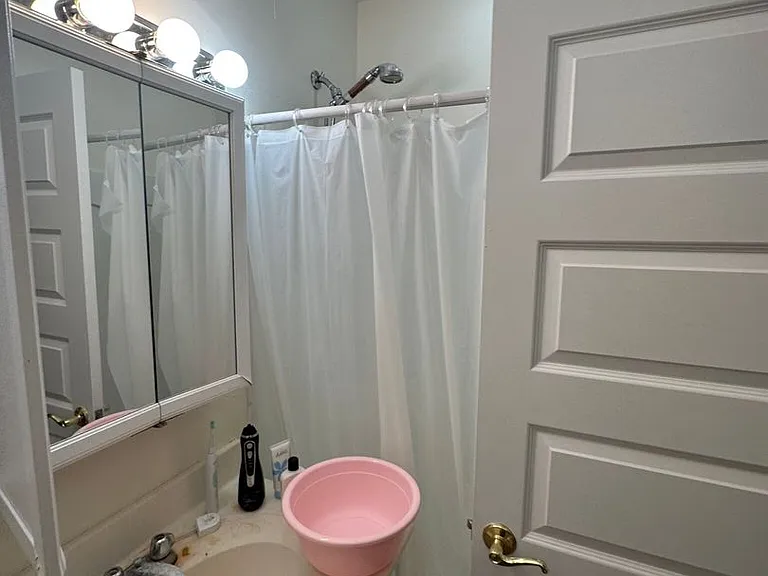 51 Ashford St #4 — Photo 12