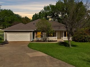 4820 Winnett Rd, Burleson, TX 76028