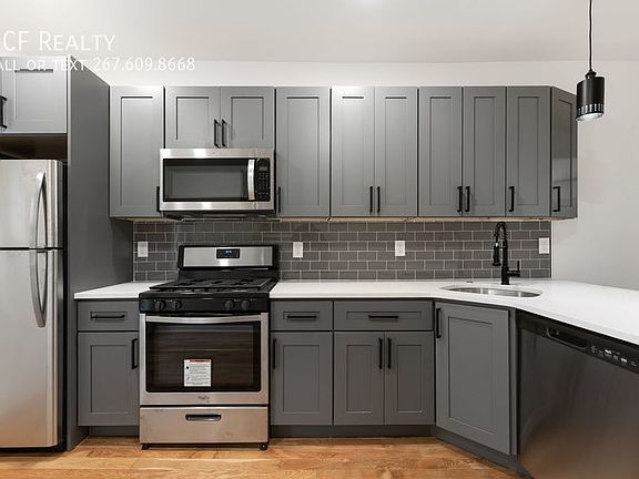 3rd image of 2631 Dickinson St