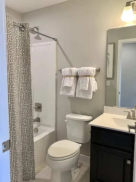 3 bed, 2.5 bath, 1772 sqft, $2,300 — Photo 3