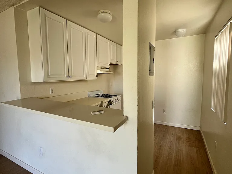 11438 Killion St #2 — Photo 16