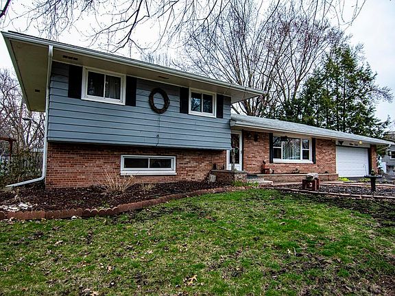 2nd image of 1512 Meadow Ln