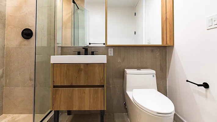 Rented by Nooklyn NYC LLC | media 36