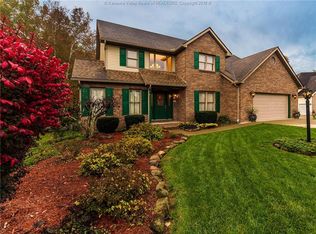 4 Greenbrier Ave, Hurricane, WV 25526